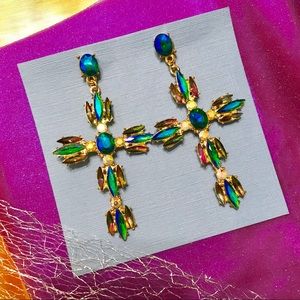 🦋 new NWT Earrings Colorful crosses